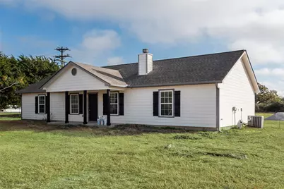 5828 Thousand Oaks Drive, Joshua, TX 76058 - Photo 1