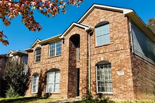 830 San Jacinto Dr, Grand Prairie, TX 75052 - Photo 2