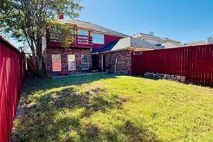 830 San Jacinto Dr, Grand Prairie, TX 75052 - Photo 4
