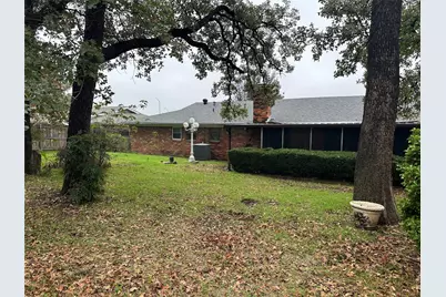 532 Plainview Drive, Hurst, TX 76054 - Photo 10