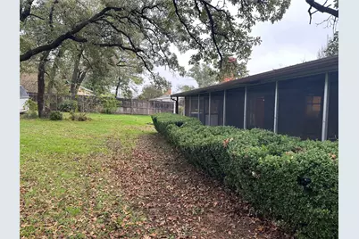 532 Plainview Drive, Hurst, TX 76054 - Photo 6