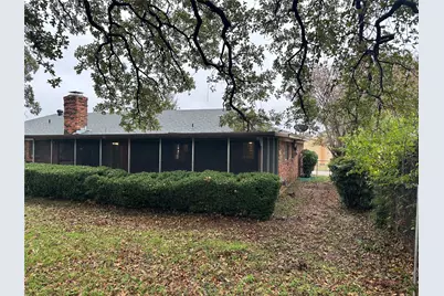 532 Plainview Drive, Hurst, TX 76054 - Photo 8