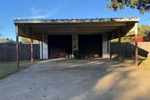 401 Vaughn St, Burkburnett, TX 76354 - Photo 4