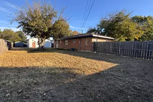 401 Vaughn St, Burkburnett, TX 76354 - Photo 26