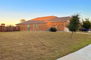 2232 Heaton St, Forney, TX 75126 - Photo 4