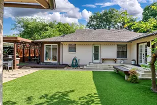 803 Brookhurst Dr, Dallas, TX 75218 - Photo 6