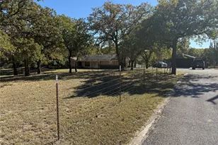 600 Joyce St, Weatherford, TX 76085 - Photo 4