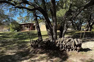 600 Joyce St, Weatherford, TX 76085 - Photo 16