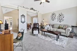 6813 Hadley Dr, North Richland Hills, TX 76182 - Photo 4