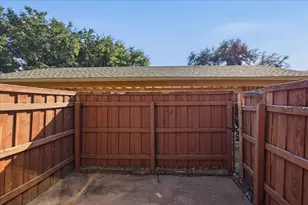 5668 Cedar Creek Dr, Benbrook, TX 76109 - Photo 28