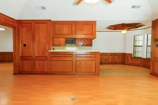 110 Carolyn Ln, Shady Shores, TX 76208 - Photo 8