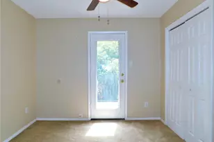 1259 Dallas Dr, Denton, TX 76205 - Photo 10