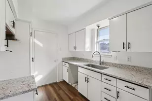 3502 Plaza Park Dr, Garland, TX 75042 - Photo 10