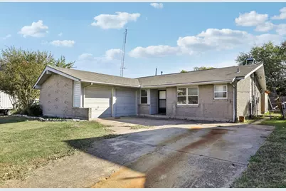 3502 Plaza Park Drive, Garland, TX 75042 - Photo 2