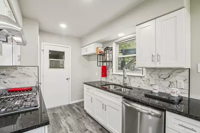 602 San Pedro Street, Grand Prairie, TX 75051 - Photo 10