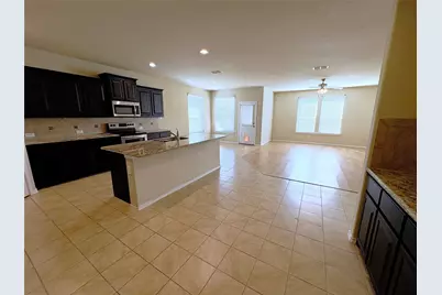 1719 Cross Creek Lane, Cleburne, TX 76033 - Photo 8