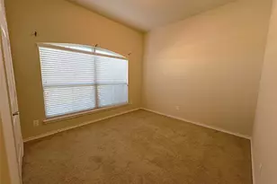 1719 Cross Creek Ln, Cleburne, TX 76033 - Photo 18