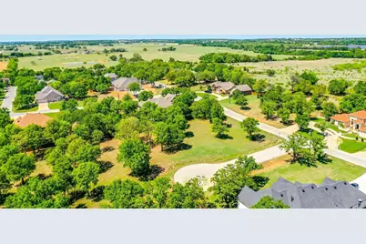 110 Chestnut Court, Stephenville, TX 76401 - Photo 6