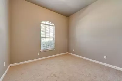 409 Braewick Drive, Fort Worth, TX 76131 - Photo 12