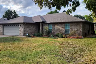 3707 Lake Vista Ct, Granbury, TX 76049 - Photo 1