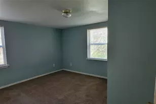 506 N Main St, Aubrey, TX 76227 - Photo 4