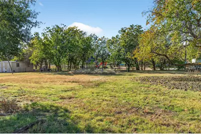 18008 Cindys Lane, Justin, TX 76247 - Photo 12