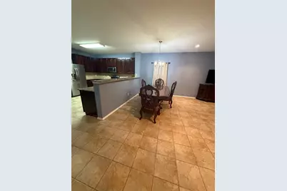 909 Bee Creek Lane, Fort Worth, TX 76120 - Photo 8