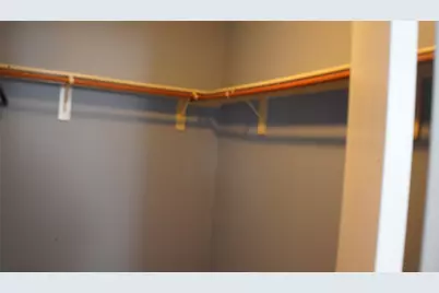 909 Bee Creek Lane, Fort Worth, TX 76120 - Photo 14