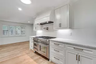 4426 Laren Ln, Dallas, TX 75244 - Photo 18