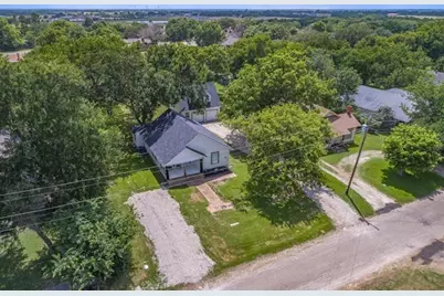 509 Highland Avenue, Wills Point, TX 75169 - Photo 2