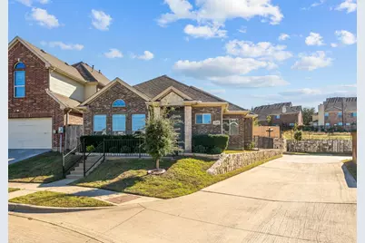 2300 Janna Way, Carrollton, TX 75006 - Photo 2