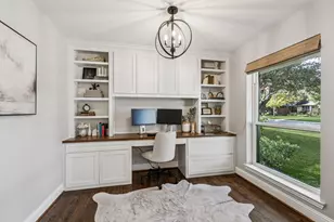 9942 Edgecove Dr, Dallas, TX 75238 - Photo 6