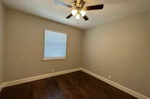 220 S Shore Pl, Lewisville, TX 75067 - Photo 10