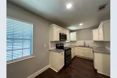 220 S Shore Place, Lewisville, TX 75067 - Photo 12