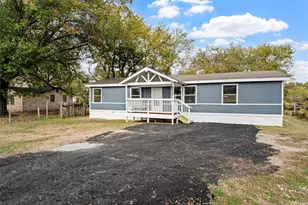 4210 Wheeler St, Bellmead, TX 76705 - Photo 2