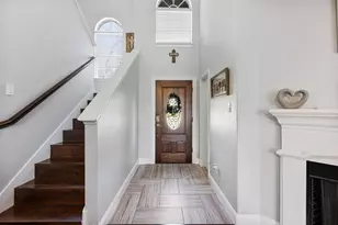 398 N Shore Pl, Lewisville, TX 75067 - Photo 2