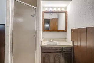 2844 Hurstview Dr, Hurst, TX 76054 - Photo 32