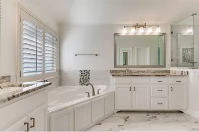 818 La Cima, Irving, TX 75039 - Photo 20