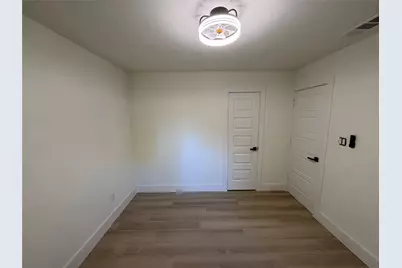 402 Tiawah Drive, Dallas, TX 75217 - Photo 10