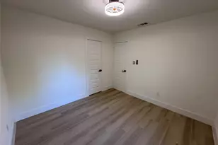 402 Tiawah Dr, Dallas, TX 75217 - Photo 8