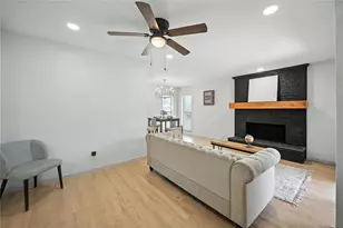 6 Park Ln, Bedford, TX 76021 - Photo 4