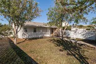 918 Lesa Ln, Garland, TX 75042 - Photo 12