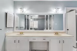 918 Lesa Ln, Garland, TX 75042 - Photo 10