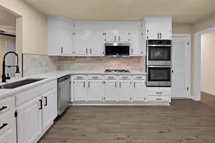 3225 Edmond Ave, Waco, TX 76707 - Photo 4