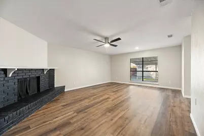 5209 Strickland Avenue, The Colony, TX 75056 - Photo 4