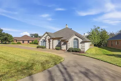 8110 Ravenswood Road, Granbury, TX 76049 - Photo 32