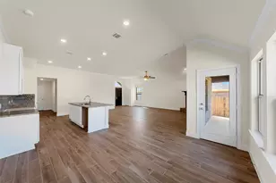 106 E Southbrook Dr, Glenn Heights, TX 75154 - Photo 8