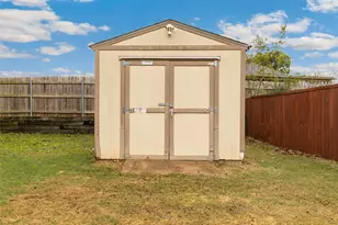 3103 Mulholland Rd, Corinth, TX 76210 - Photo 34