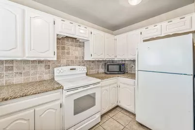 6226 Tezcuco Court, Granbury, TX 76049 - Photo 10