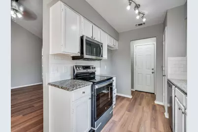 2805 Highlawn Terrace, Fort Worth, TX 76133 - Photo 10